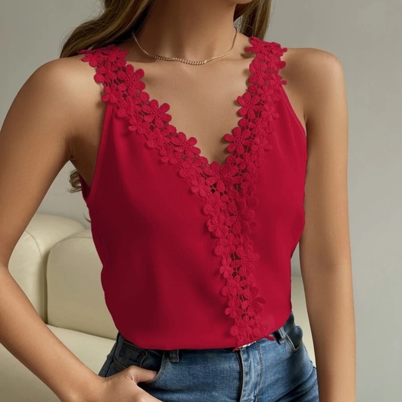 Boho Floral Lace Cami Top - Picture 2 of 8